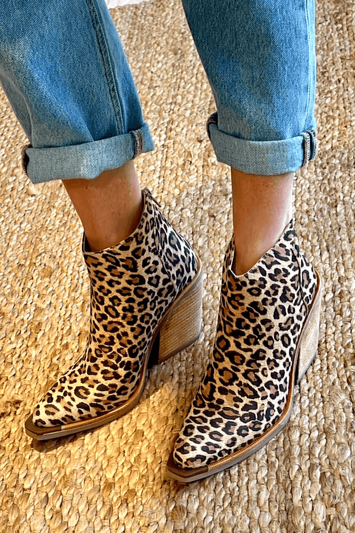 Eliana™ | Pointed Cowboy Boots