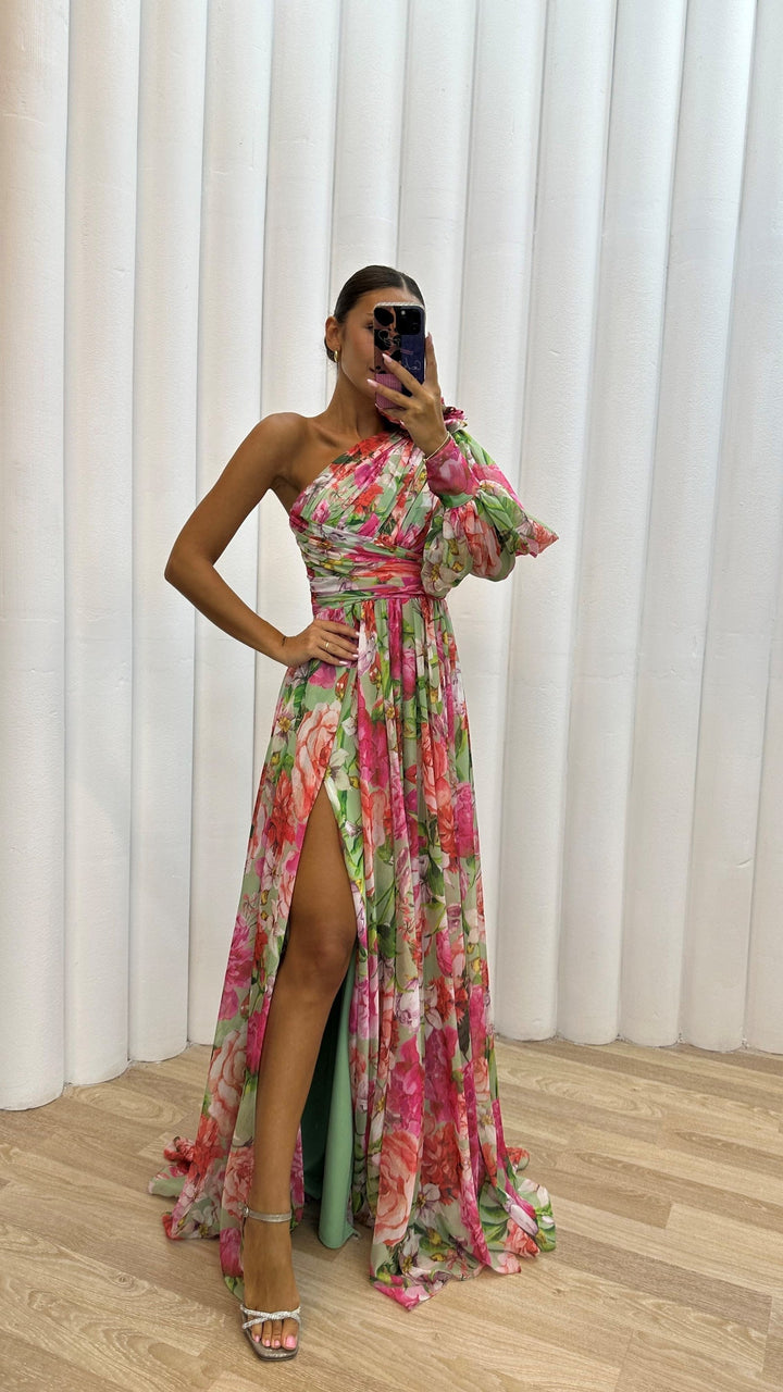 Rochelle™ | Long dress with elegant flow and long sleeves