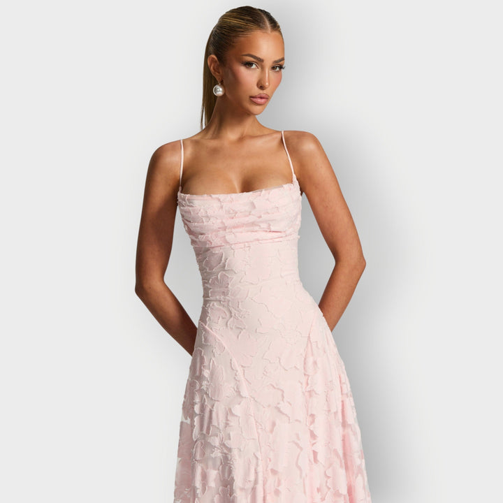 Camryn™ | Elegant Strapless Velvet Gown